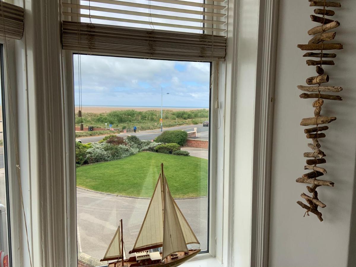 Beach Lookout - Sea Views Lytham St Annes Bagian luar foto